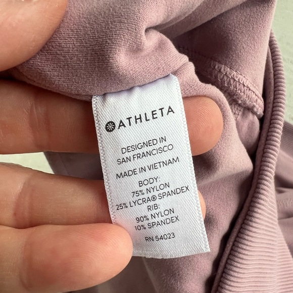Athleta Women’s Barre Rib Tight Powervita in Sugarplum
Mauve size LP - Picture 9 of 9